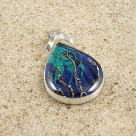 Artistic pendant with underwater landscape of watch parts