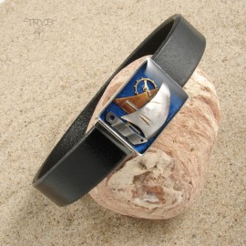 Men's bracelet with a yacht