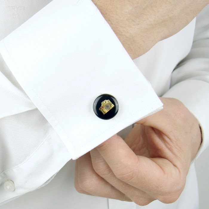 Spinki do koszuli z miniaturowymi aparatami fotograficznymi