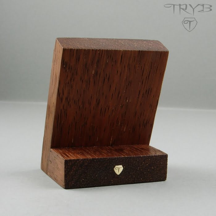 Statuetka drewniana na zamówienie