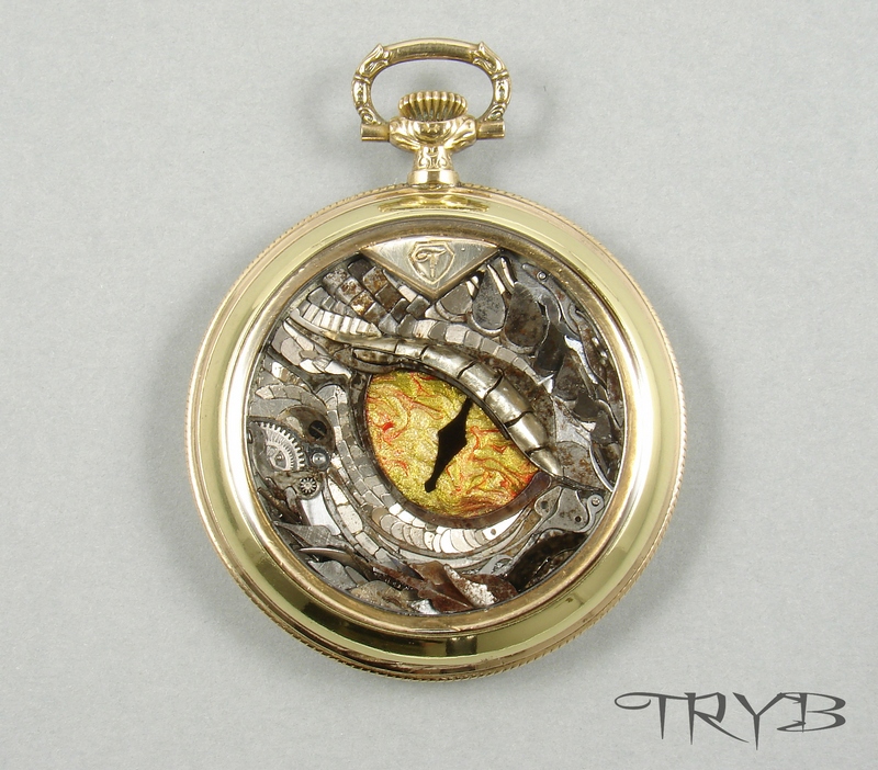 Oryginalna zawieszka oko Smauga z części zegarków