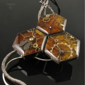 UL - asymetryczny naszyjnik ekologiczno - feministyczny