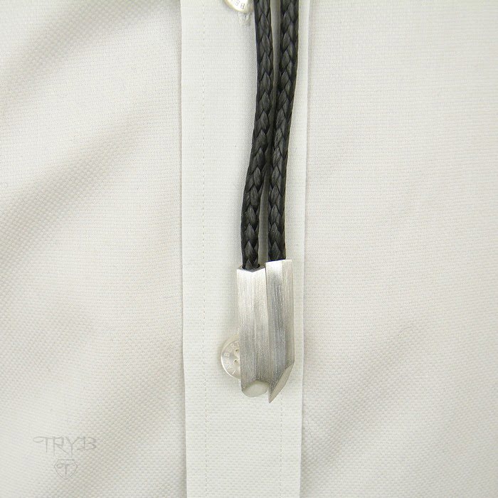 Oryginalne bolo tie w surowym stylu