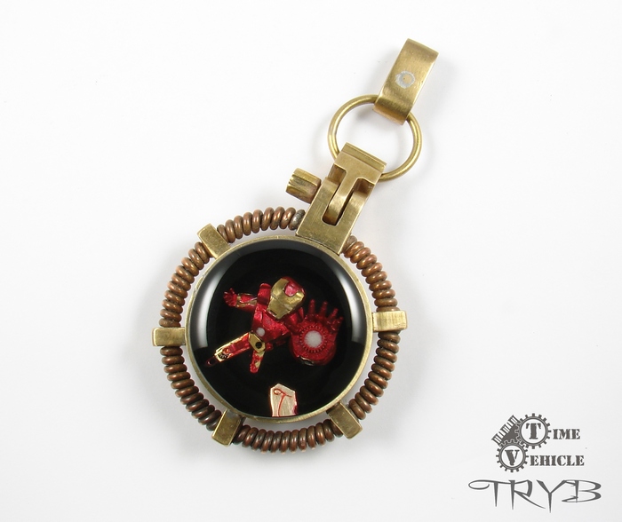 Unikatowa zawieszka Iron Man