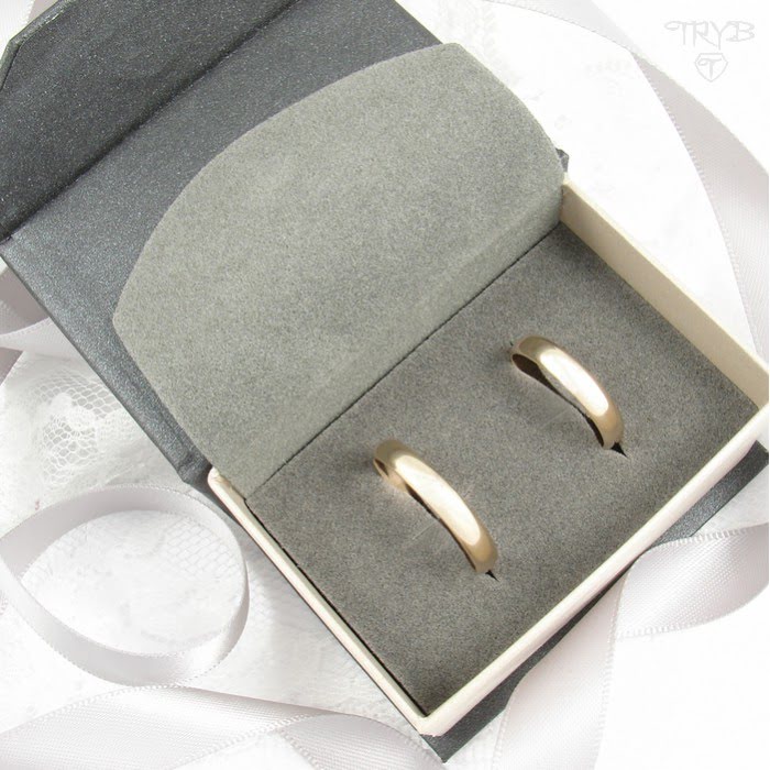 Pięknie wykonane obrączki ślubne na szczęście dla Państwa Młodych