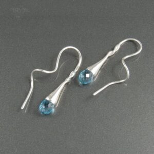 Spiralne kolczyki z topazami swiss oprawionymi w srebro