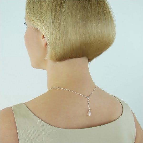 Subtelny naszyjnik na plecy z kryształem górskim