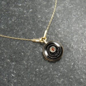 Złoty naszyjnik kosmos