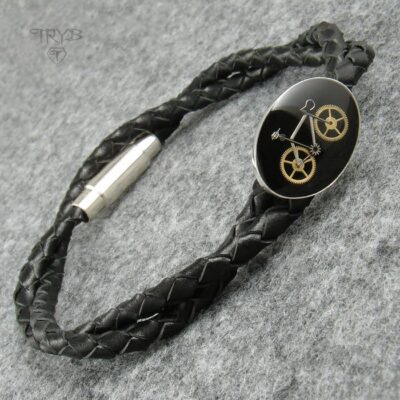 bransoletka z rowerem szosowym