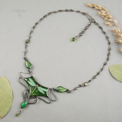 Unikatowy naszyjnik ze srebra oksydowanego z ważką w secesyjnym stylu