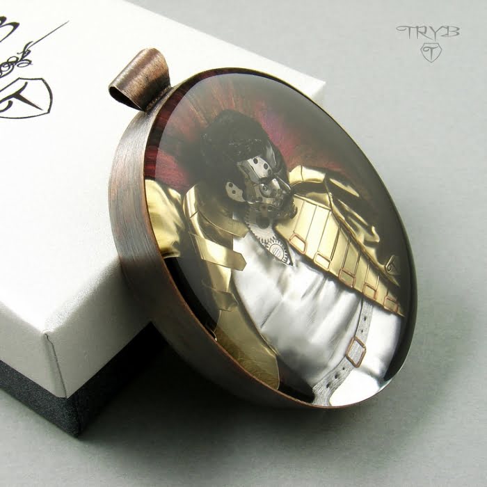 Miniaturowa rzeźba Freddie Mercury