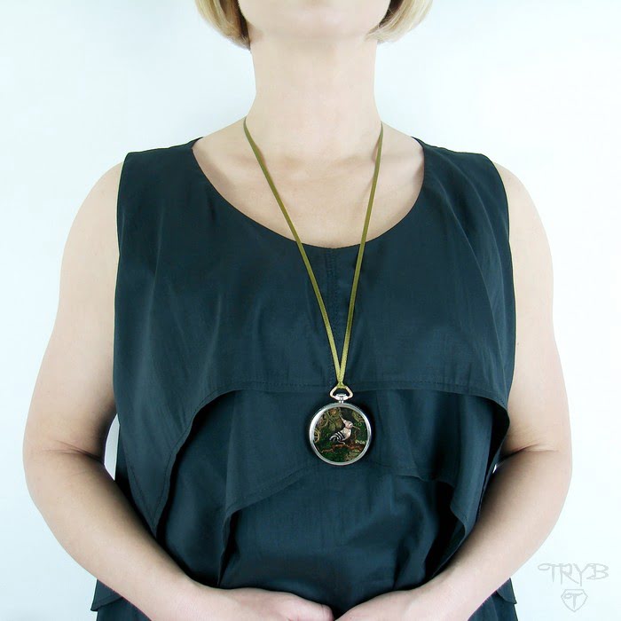 Wyjątkowy naszyjnik artystyczny ze starego zegarka kieszonkowego