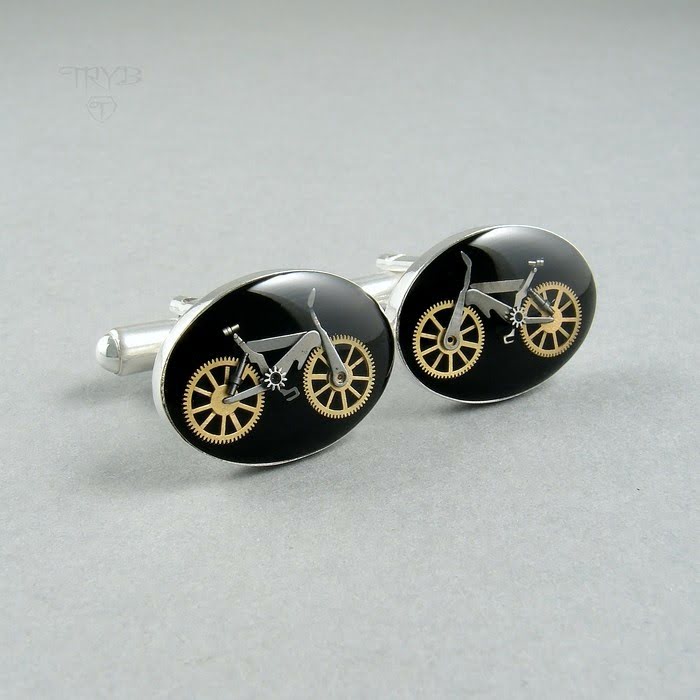 Owalne spinki do mankietów z rowerami z części zegarków