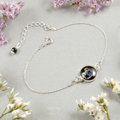 Subtelna bransoletka z aparatem fotograficznym