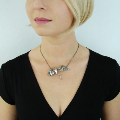 Srebrny naszyjnik ze smokiem