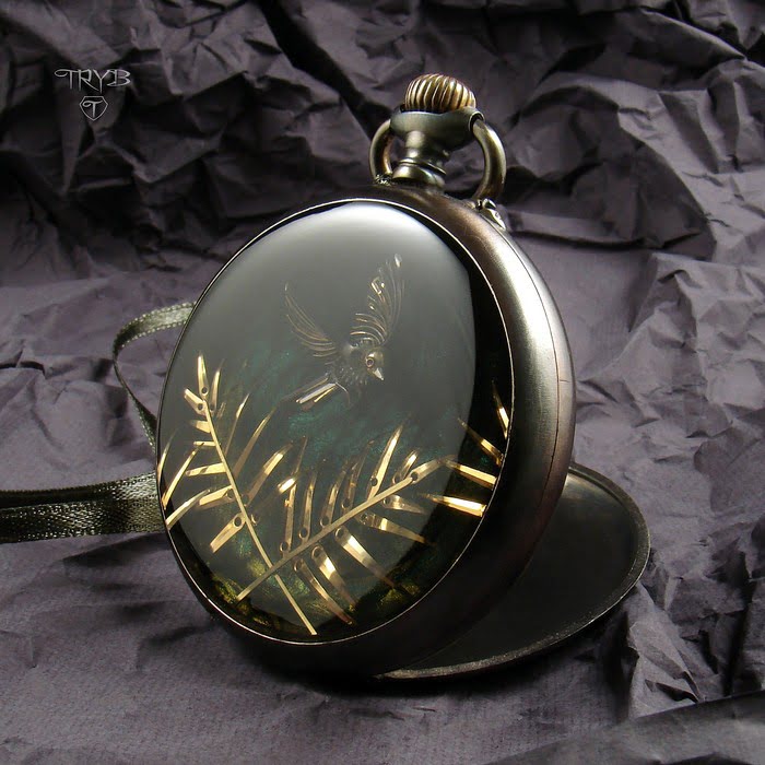 Zegarkowa biżuteria artystyczna z ambicjami