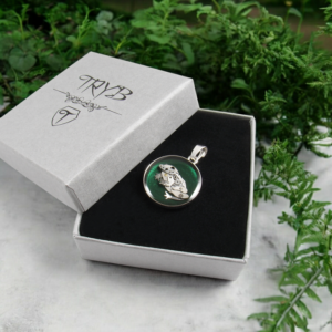 Zielona zawieszka żaba - biżuteria na prezent