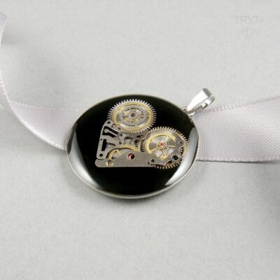 Oryginalna biżuteria artystyczna wisiorek serce steampunk