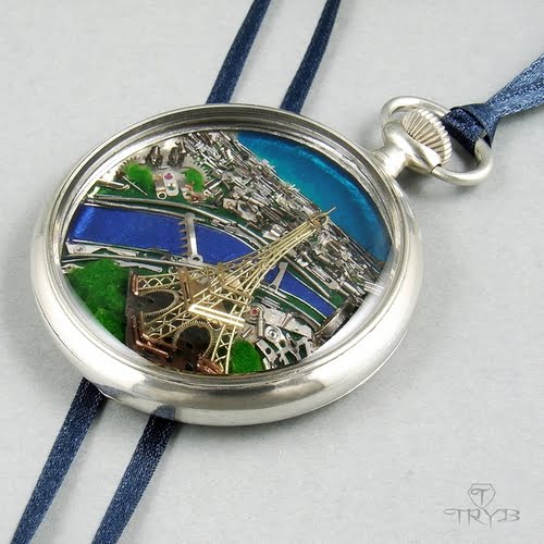 Wieża Eiffla z lotu ptaka - biżuteria artystyczna z zacięciem modelarskim