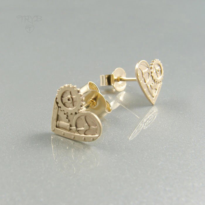 Steampunkowe kolczyki serca ze złota próby 585