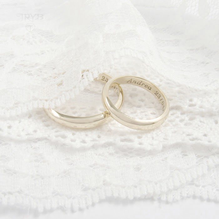 Obrączki ślubne ze złota o podwyższonym profilu