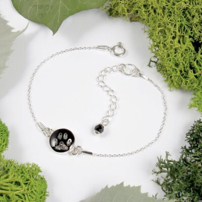 Srebrna bransoletka z psią łapką z części zegarków