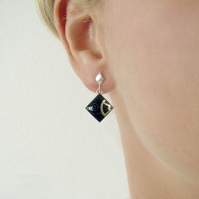 Kolczyki wiszące w kształcie rombów