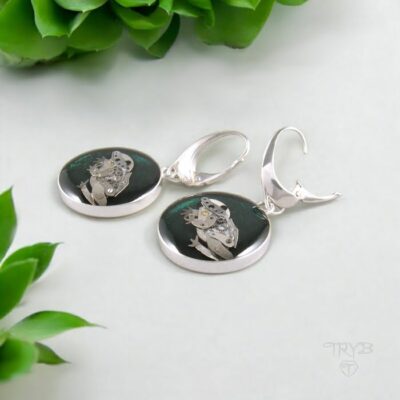 Biżuteria artystyczna z części zegarków kolczyki żaby