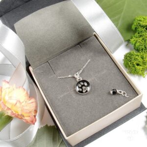 Subtelny naszyjnik psia łapka na łańcuszku na oryginalny prezent Delikatny naszyjnik na prezent dla miłośniczki psów