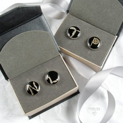 Ręcznie robione spinki z inicjałami na prezent