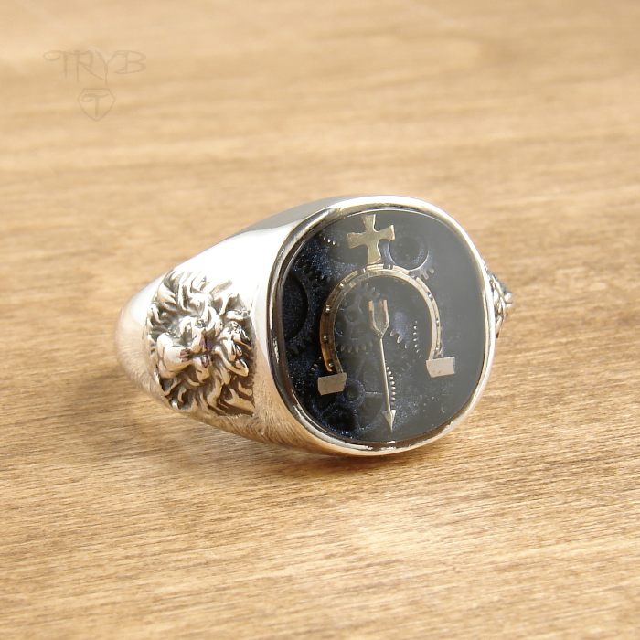 Srebrny sygnet z herbem miasta Ulanów