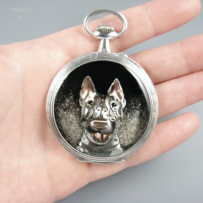 Ręcznie robiony wisior z bulterierem na zamówienie