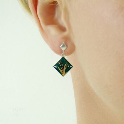 Kwadratowe kolczyki wiszące z konwaliami