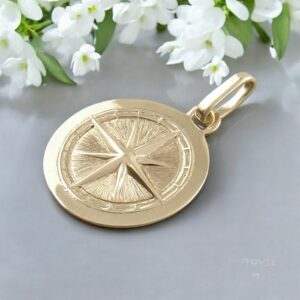 Wisiorek róża wiatrów ze złota 585