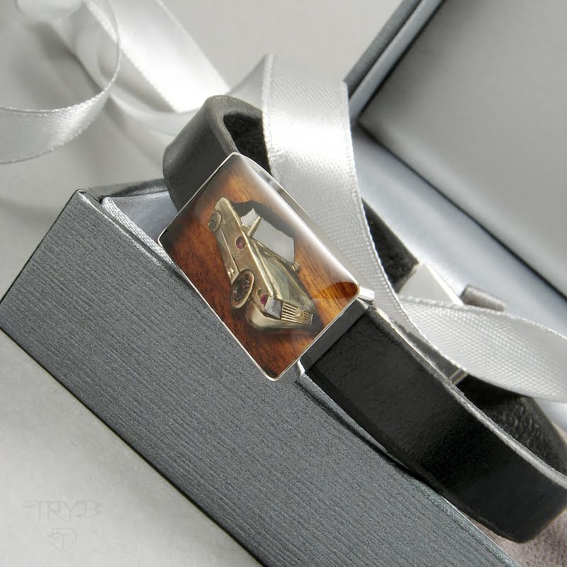 Męska bransoleta z Mercedesem SL500