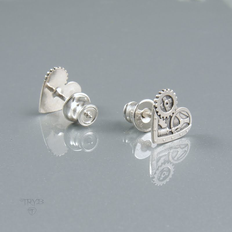 Trybikowe kolczyki ze srebra