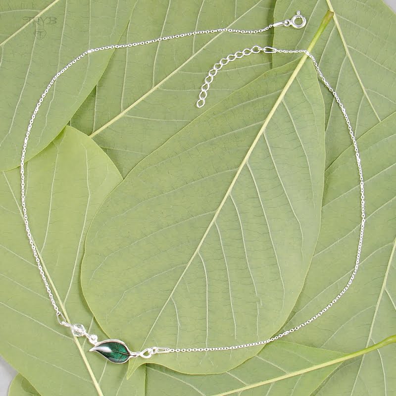 Srebrny naszyjnik celebrytka z listkiem