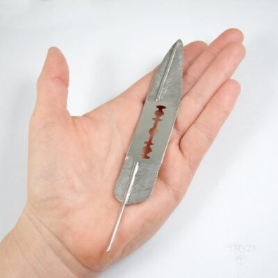 Srebrna biżuteria artystyczna - ostre pióro