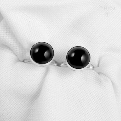 Spinki do mankietów z czarnym onyksem w srebrze pr. 925 – widok z góry