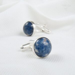 Spinki do mankietów z sodalitem – widok na oprawy ze srebra