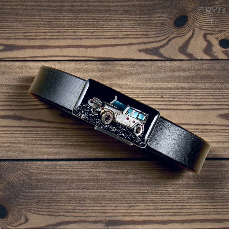 Męska bransoleta z samochodem terenowym