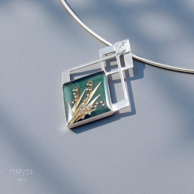 Srebrny naszyjnik z konwaliami w stylu art deco